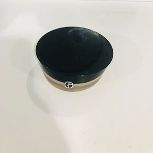 Giorgio Armani Luminous Silk Compact 5.5